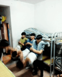 a4314a35jw1eh3dkybxd8g205s078qv5.gif